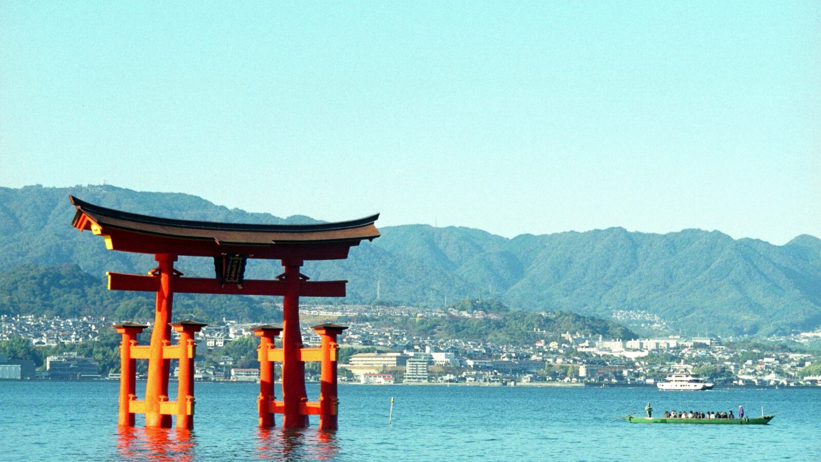 広島県のクライミング施設「ちゅーピーアスレチック SOLAE」