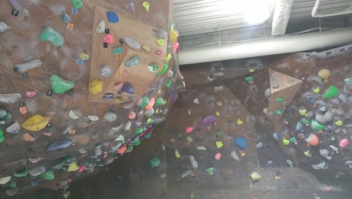 大阪府のクライミング施設「アーバンクライミングクラブ カワセミ」