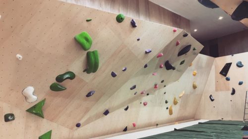 福島県のクライミング施設「クライミングジム TRAILROCK」