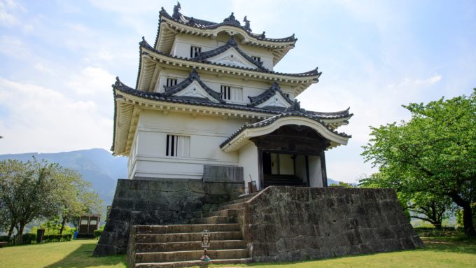 愛媛県のクライミング施設「宇和島クライミングジム」