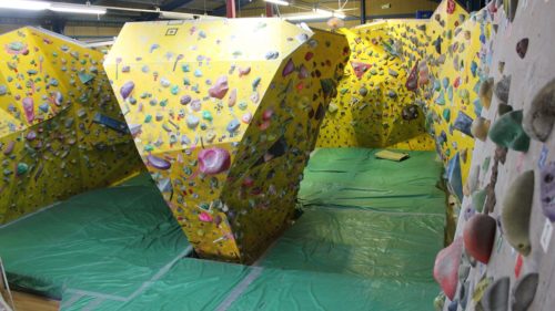 千葉県のクライミング施設「クライミング飛鳥」