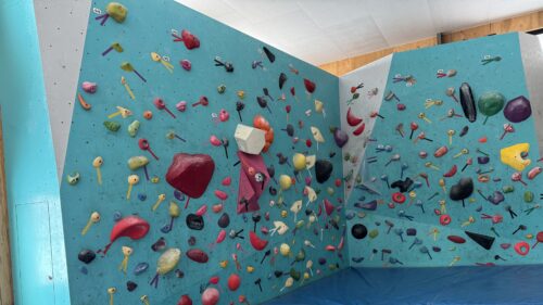 秋田県のクライミング施設「indoor sports park SUNBOW（インドアスポーツパーク　サンボー）」