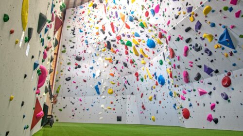 兵庫県のクライミング施設「CLIMBING GYM COCOMO（クライミングジムココモ）」