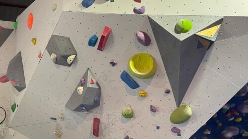香川県のクライミイング施設「Climbing field High-Land（クライミングフィールドハイランド）」