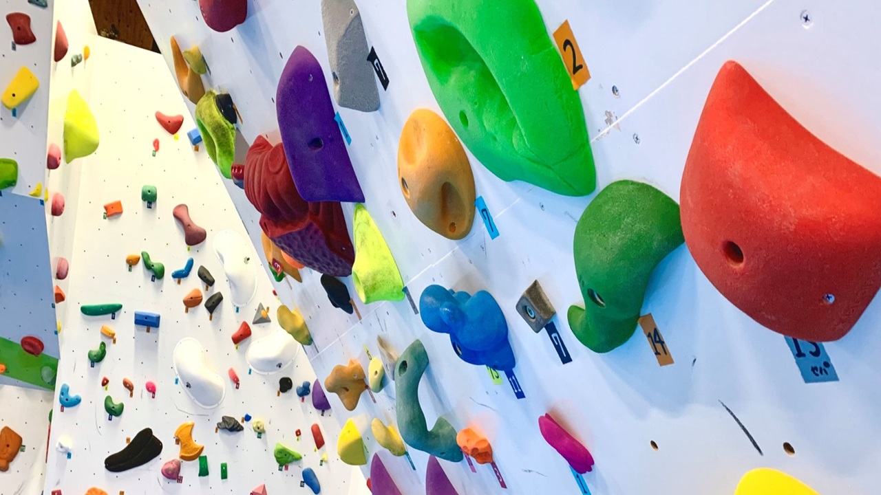 愛媛県のボルダリング施設「P.G bouldering」