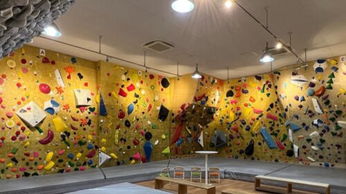 愛知県のクライミング施設「ラコンテント」